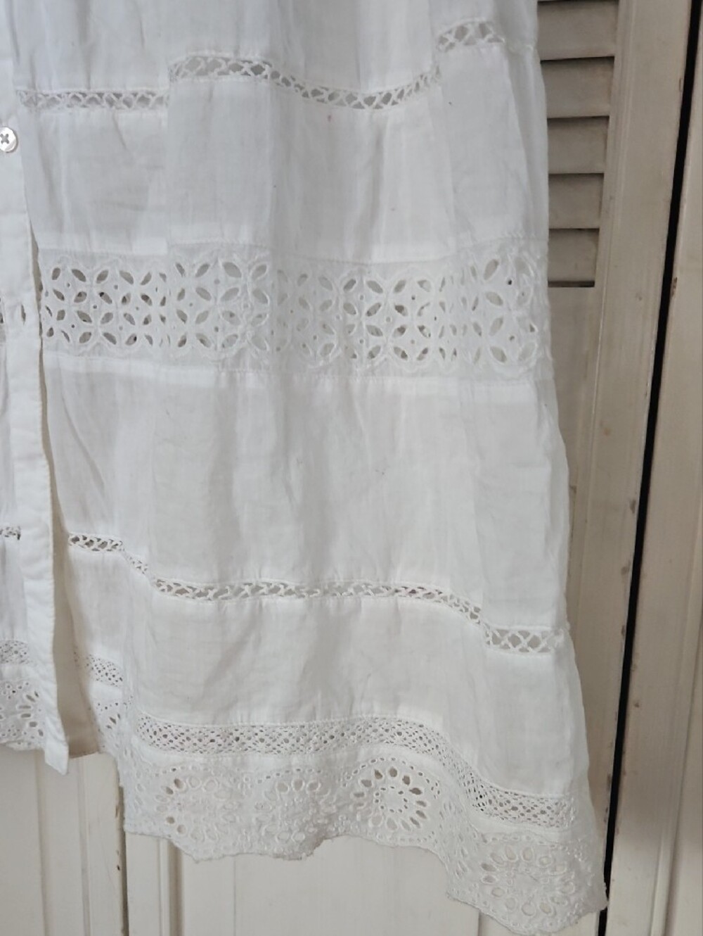 GAP White Eyelet Button-Front Maxi Dress - Picture 5 of 6